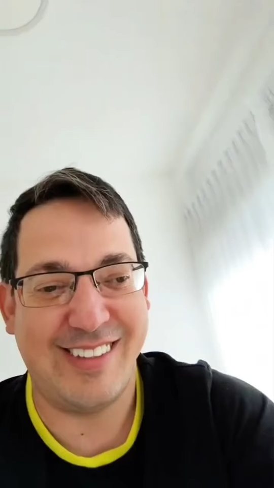 לקוח מספר בוידאו, שער הסרטון